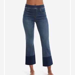 SPANX Cropped Flare Jeans w/ raw edge. Size L